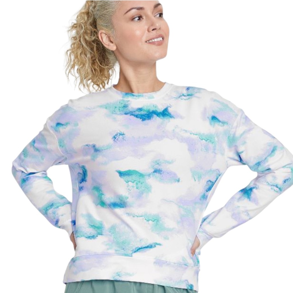 NWT Crewneck pullover white blue green

Size Large